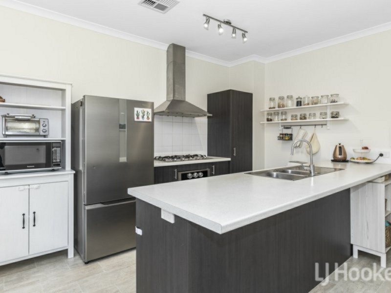 41 Randstone Parade, Butler WA 6036