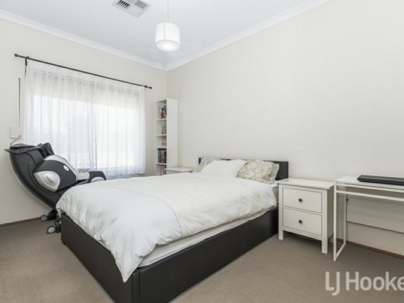 41 Randstone Parade, Butler WA 6036