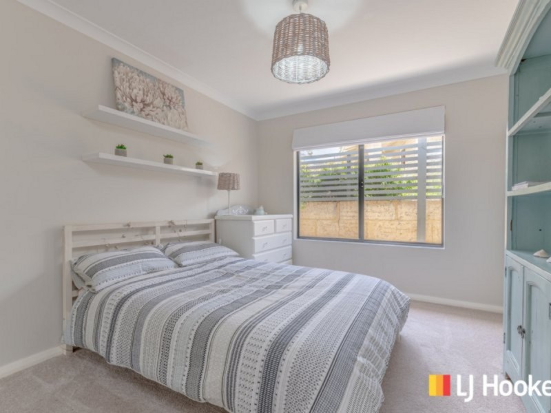 4 Hutt Court, Two Rocks WA 6037