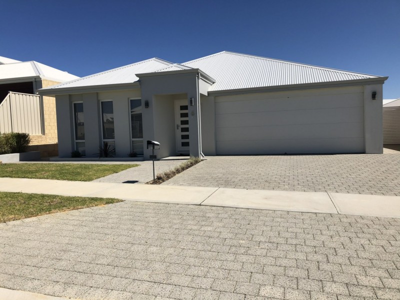 6 Summerhome Parade, Yanchep WA 6035