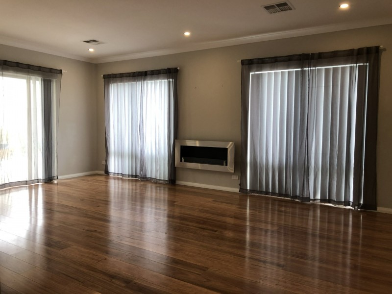 6 Summerhome Parade, Yanchep WA 6035