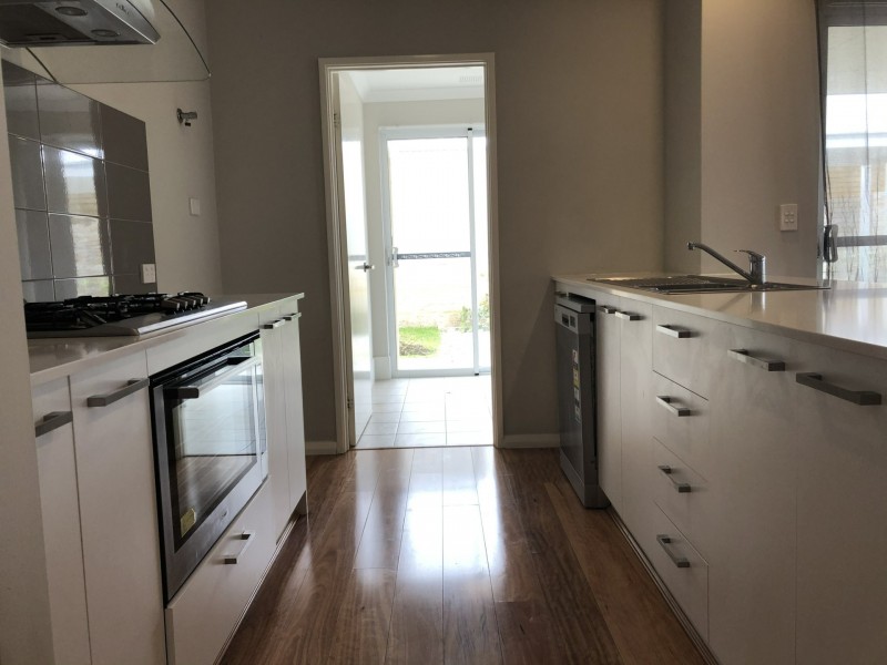 6 Summerhome Parade, Yanchep WA 6035