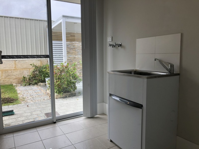 6 Summerhome Parade, Yanchep WA 6035