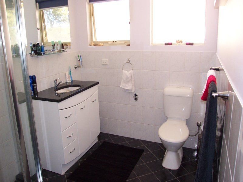 6 Intrepid Court, Yanchep WA 6035