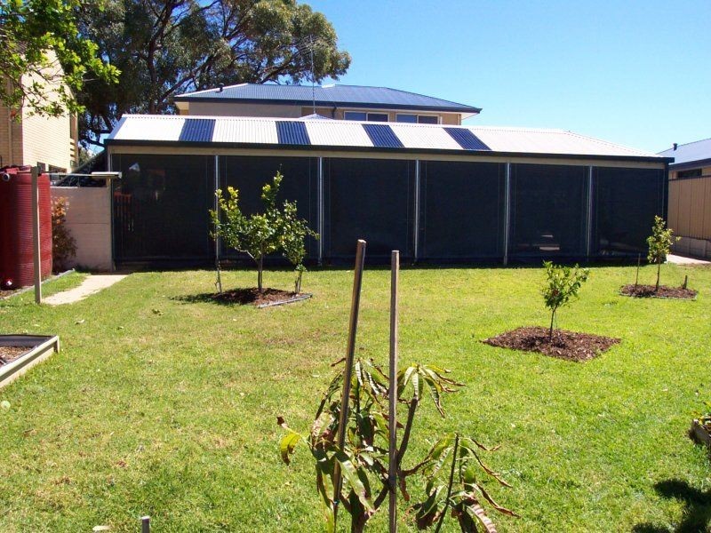 6 Intrepid Court, Yanchep WA 6035