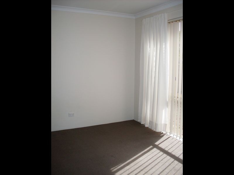 102 Whitfield Drive, Two Rocks WA 6037