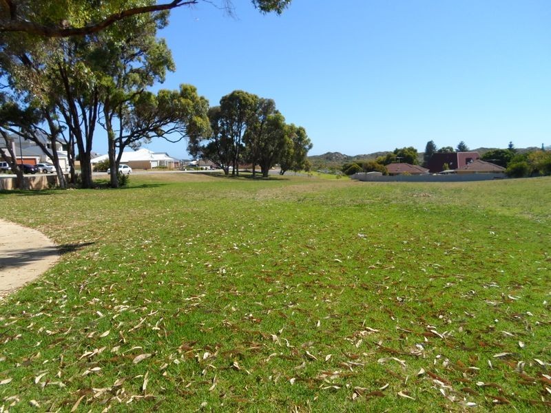 20 Hamelin Street, Two Rocks WA 6037