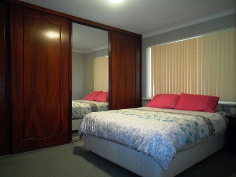 15 Hutt Court, Two Rocks WA 6037