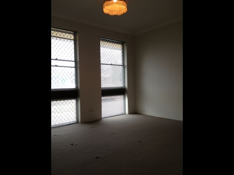 6 Candler Way, Two Rocks WA 6037
