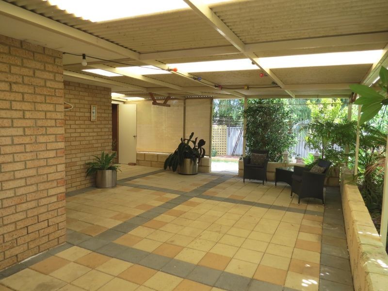 17A Henty Court, Two Rocks WA 6037