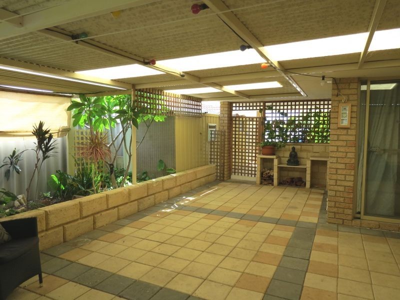 17A Henty Court, Two Rocks WA 6037