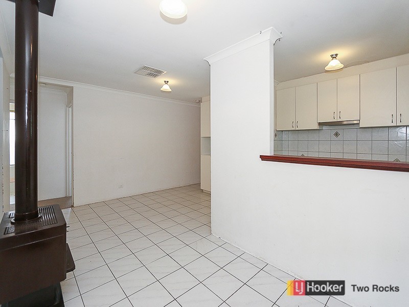 27 Whitfield Drive, Two Rocks WA 6037