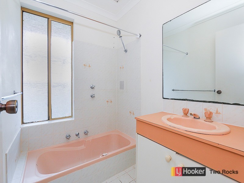 27 Whitfield Drive, Two Rocks WA 6037