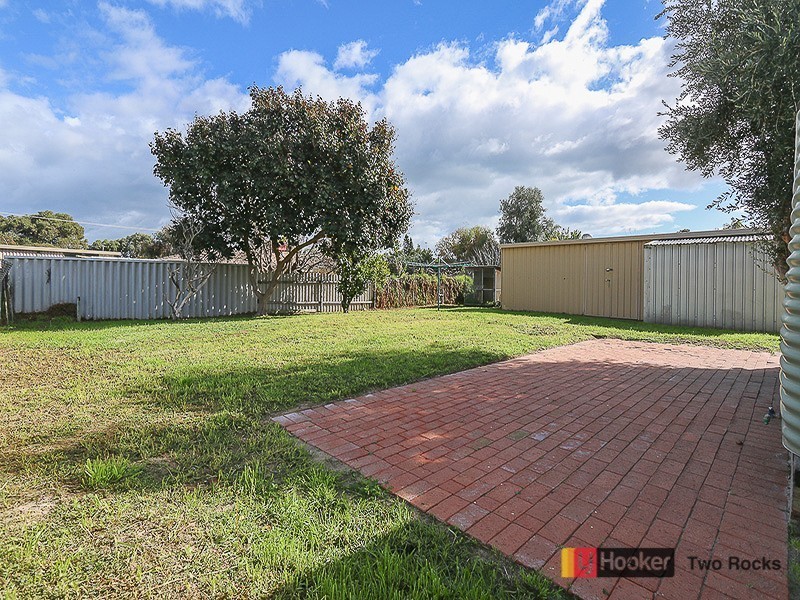 27 Whitfield Drive, Two Rocks WA 6037
