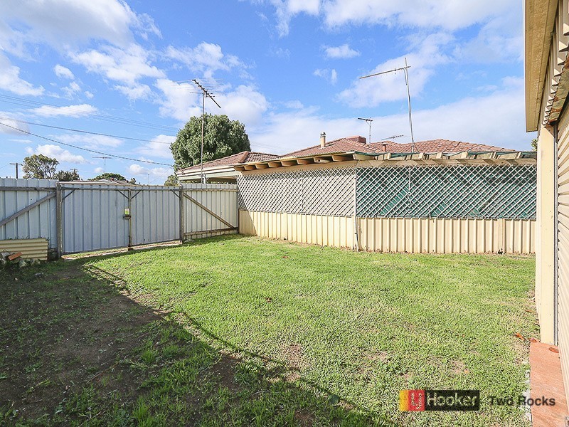 27 Whitfield Drive, Two Rocks WA 6037