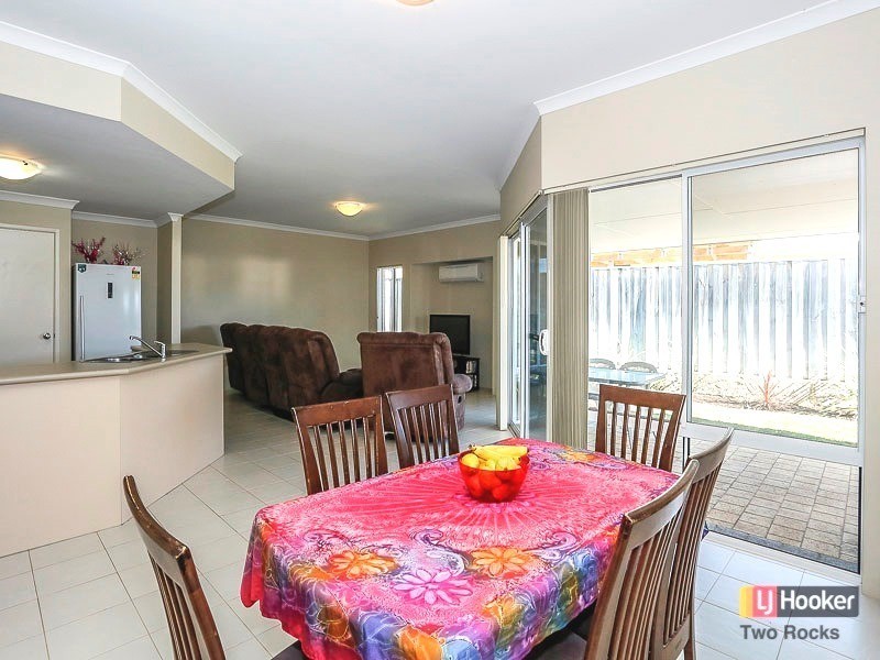 12 Clearview Street, Yanchep WA 6035