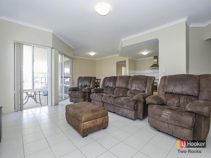12 Clearview Street, Yanchep WA 6035