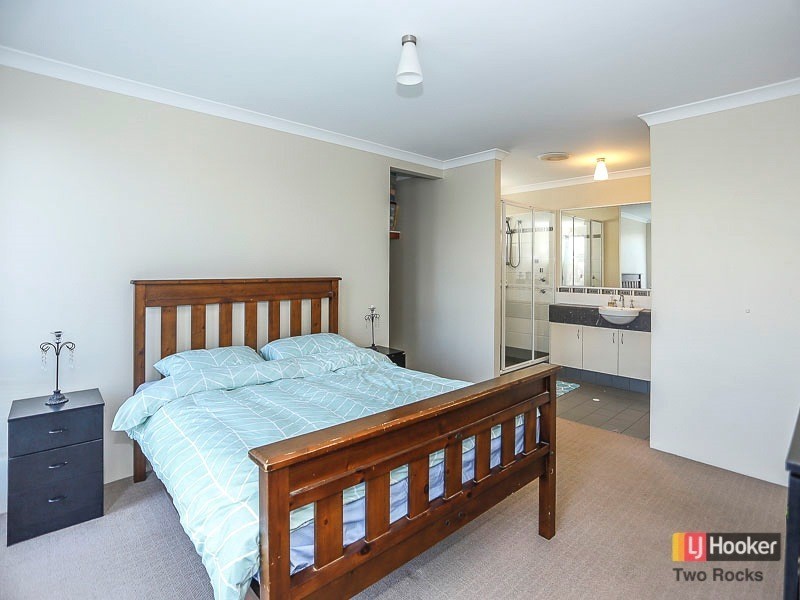 12 Clearview Street, Yanchep WA 6035