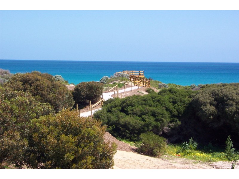 12 Clearview Street, Yanchep WA 6035