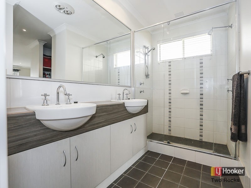 14 Current Street, Yanchep WA 6035