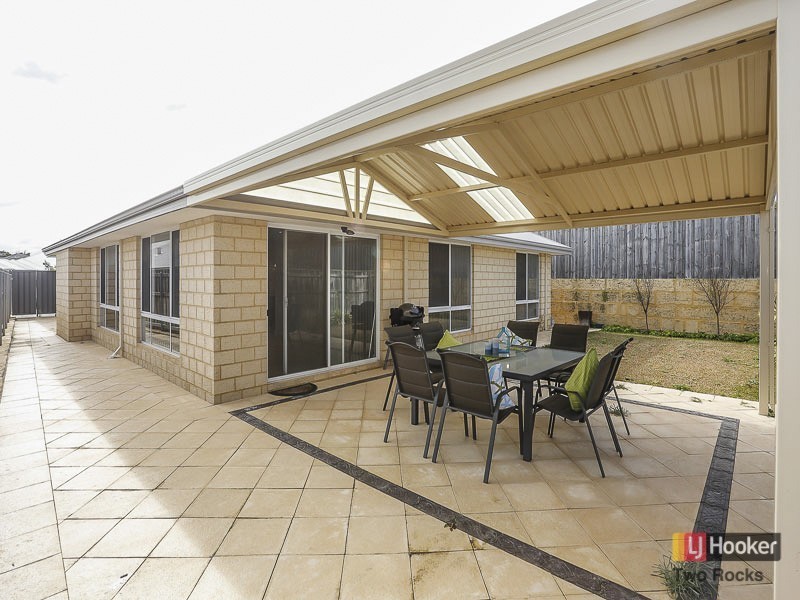 14 Current Street, Yanchep WA 6035