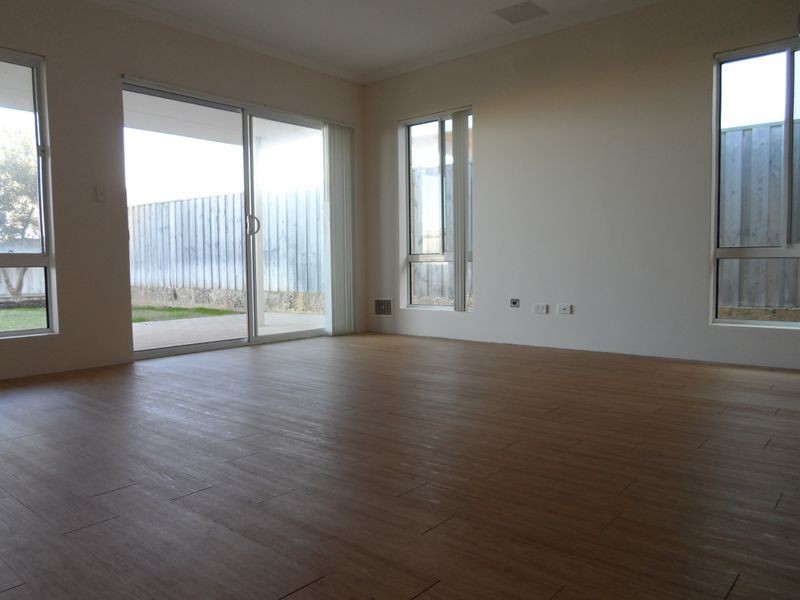 3 Seaside Avenue, Yanchep WA 6035