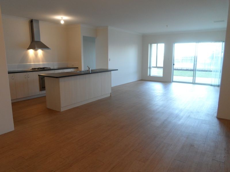 3 Seaside Avenue, Yanchep WA 6035