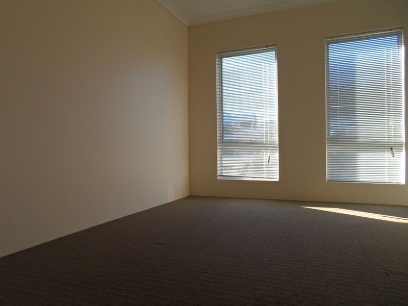 3 Seaside Avenue, Yanchep WA 6035