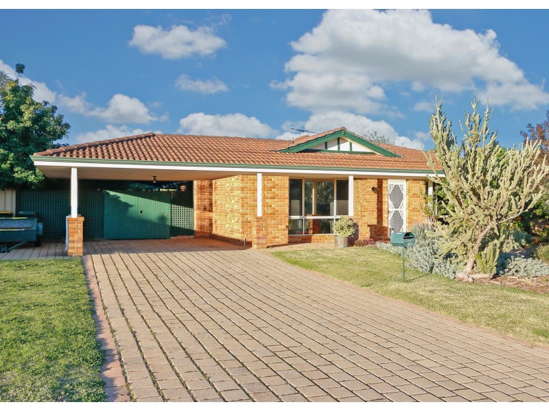 40 Sunningdale Road, Yanchep WA 6035