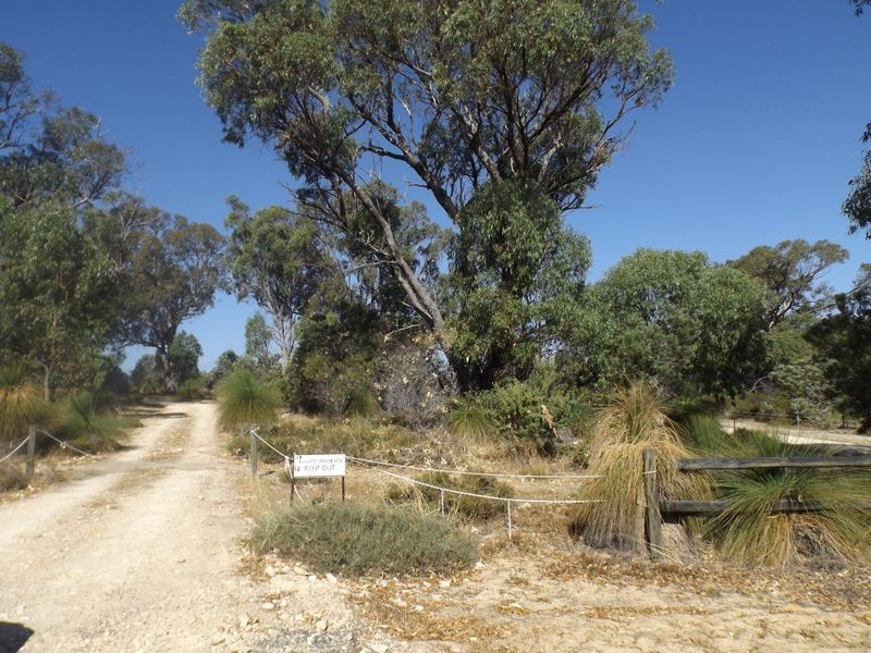 18 Bushwood Follow, Two Rocks WA 6037