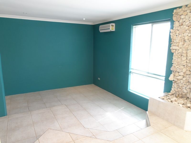 5 Gretel Court, Two Rocks WA 6037