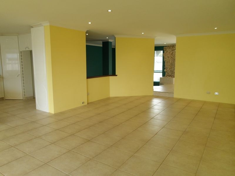 5 Gretel Court, Two Rocks WA 6037