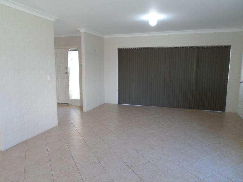 5 Brodia Place, Two Rocks WA 6037