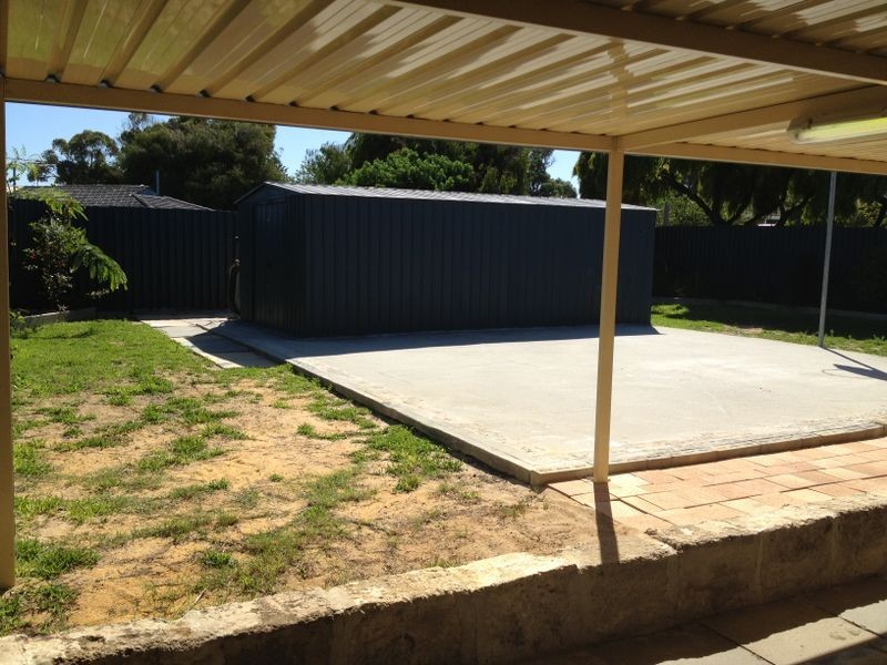 14 Blaxland Avenue, Two Rocks WA 6037