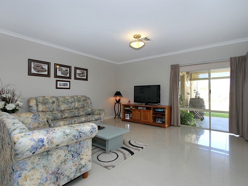 50 Weatherley Drive, Two Rocks WA 6037