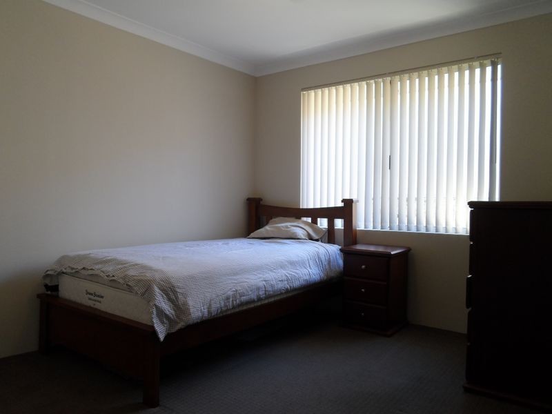 6 Llewellyn Way, Two Rocks WA 6037