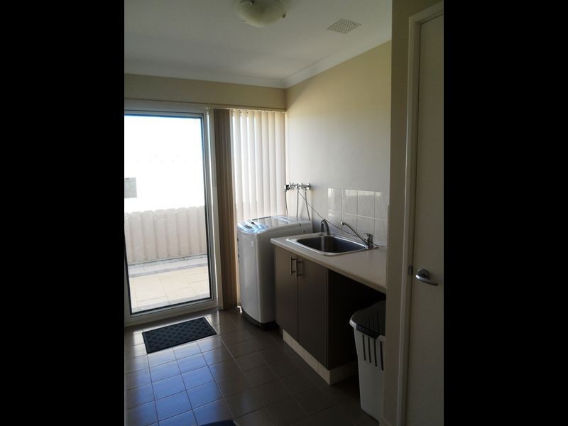 6 Llewellyn Way, Two Rocks WA 6037