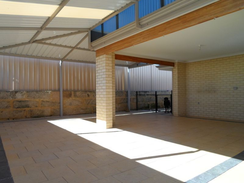 6 Llewellyn Way, Two Rocks WA 6037