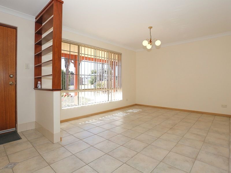 51 Whitfield Drive, Two Rocks WA 6037