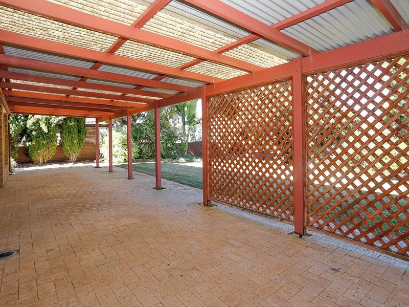 51 Whitfield Drive, Two Rocks WA 6037