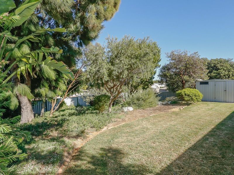 51 Whitfield Drive, Two Rocks WA 6037