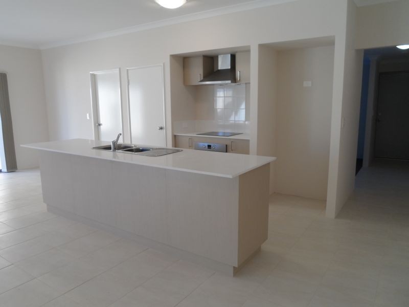 55 Fawkner Road, Two Rocks WA 6037