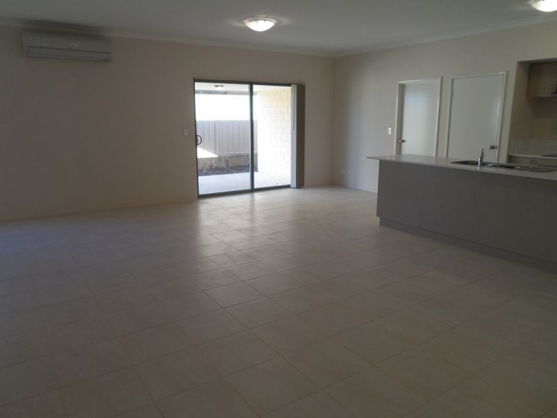 55 Fawkner Road, Two Rocks WA 6037