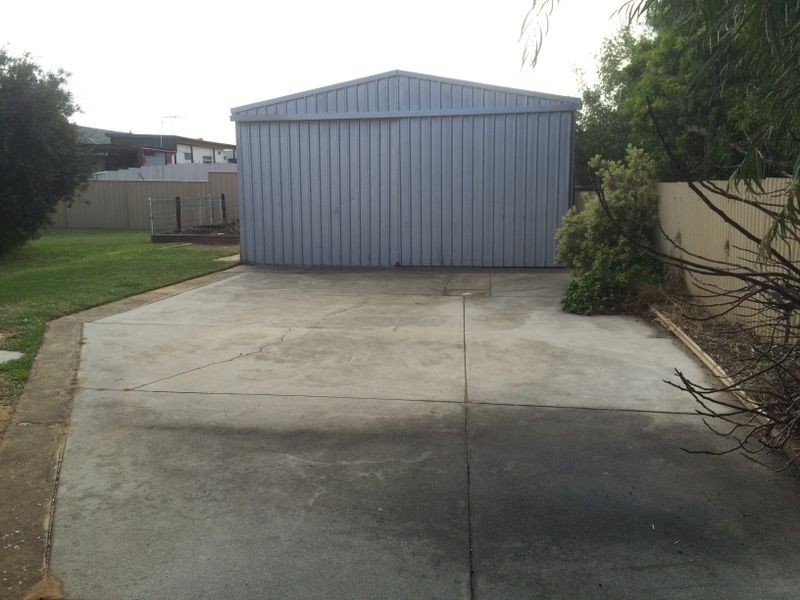 46 Whitfield Drive, Two Rocks WA 6037