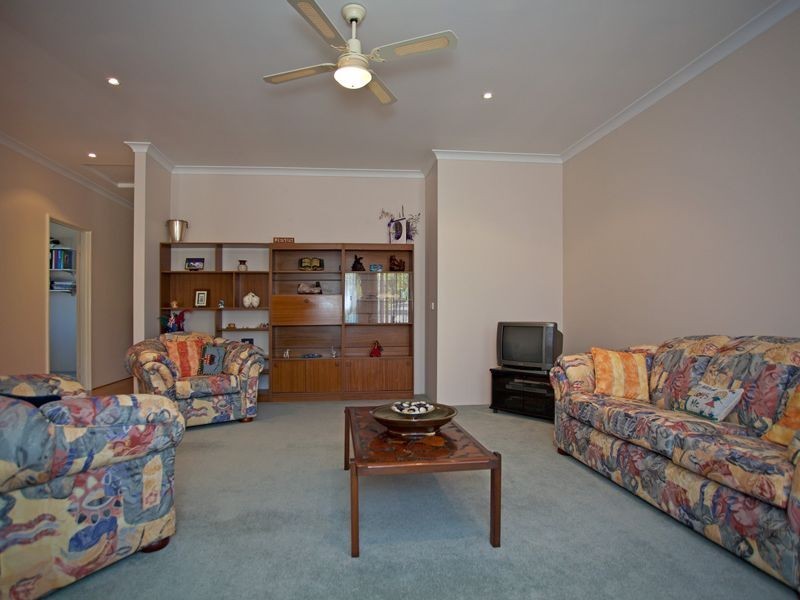 63 Kaiber Avenue, Yanchep WA 6035