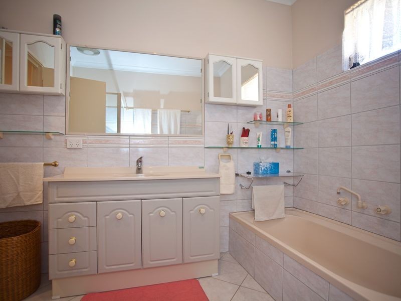 63 Kaiber Avenue, Yanchep WA 6035