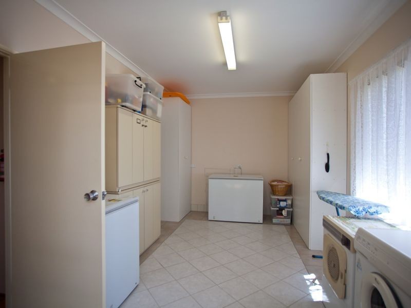 63 Kaiber Avenue, Yanchep WA 6035