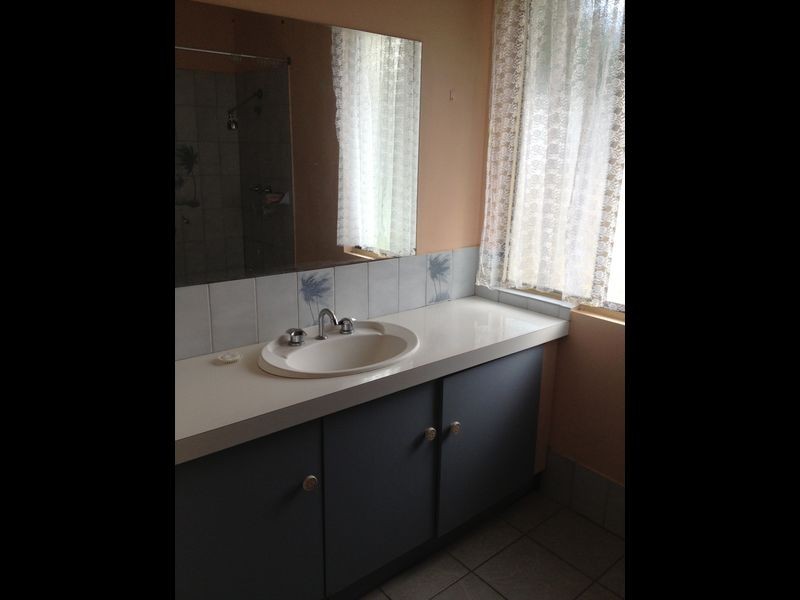 25 Fawkner Road, Two Rocks WA 6037