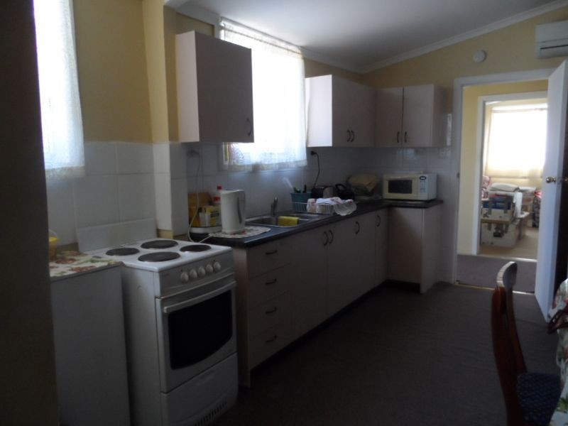 8 Dover Street, Moree NSW 2400