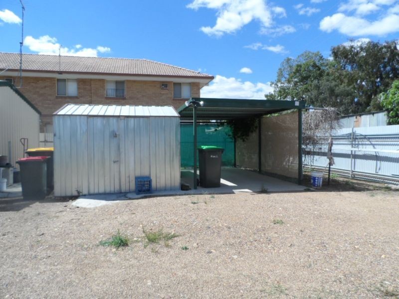 8 Dover Street, Moree NSW 2400